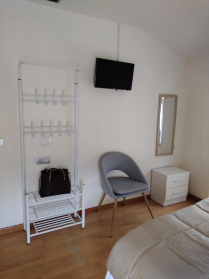 Apartamentos A Parada Do Camino Падрон Екстер'єр фото